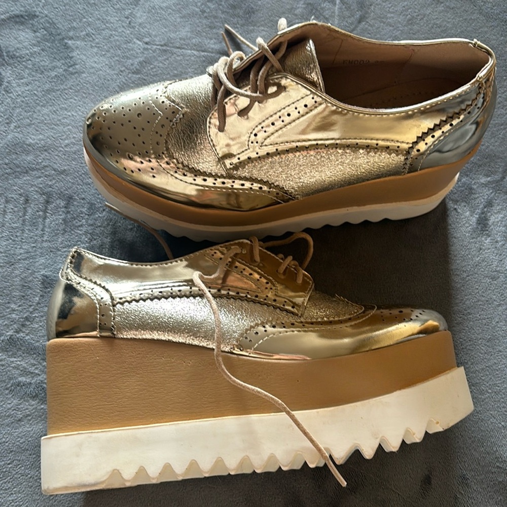 Gold sneakers platform size 36